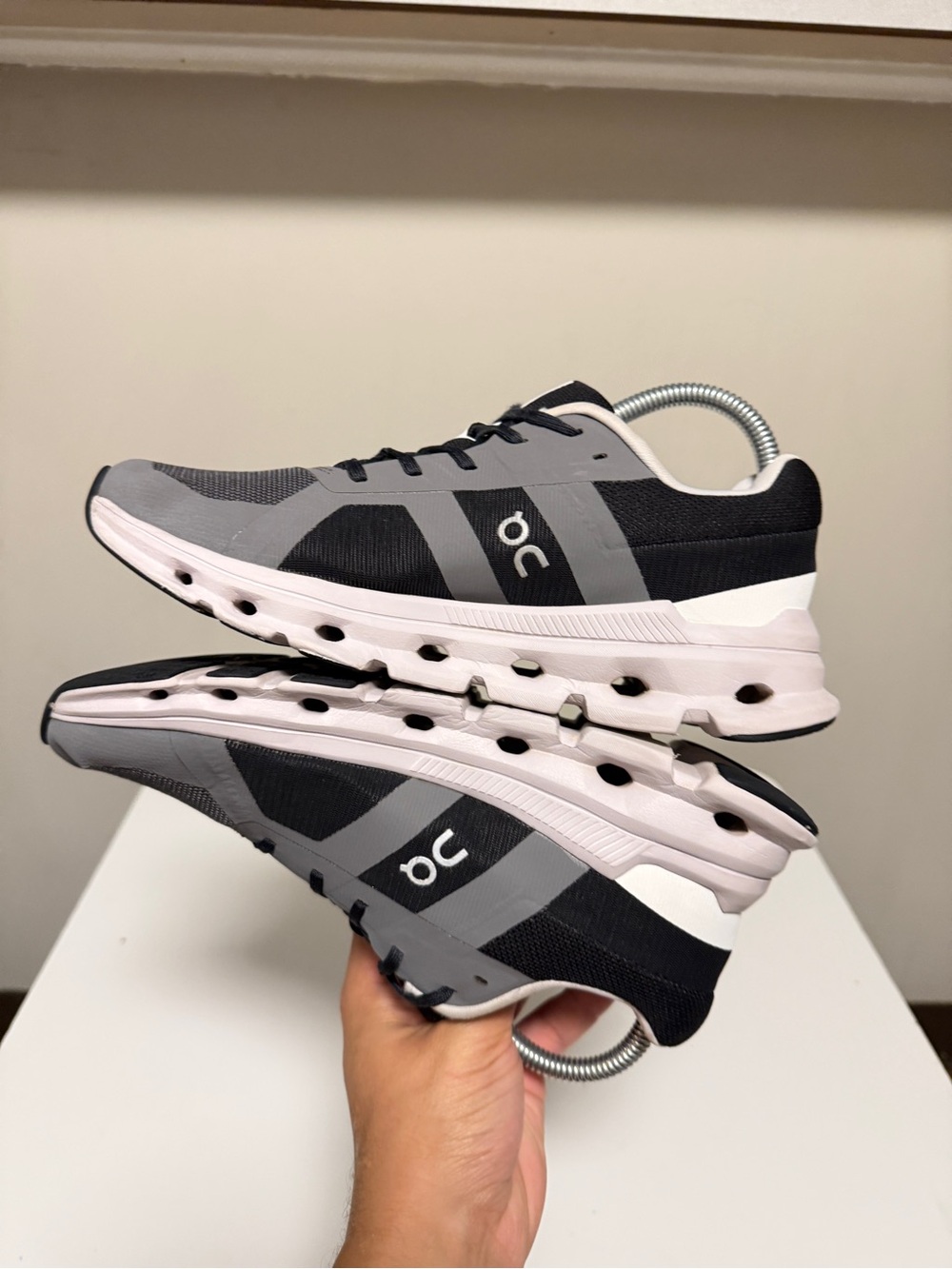 On Running Cloudrunner Eclipse Black Sneakers 46.98643 Women's US 7 UK 5 EU 38 - Picture 5 of 9